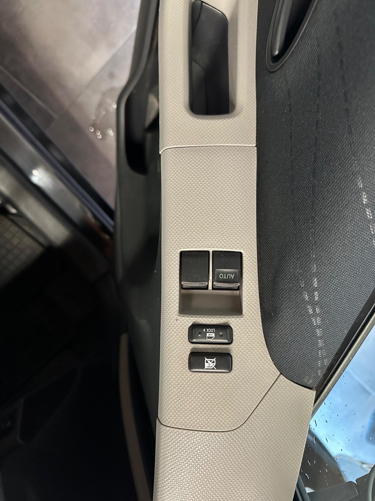 Toyota Yaris 1.3 3 porte sol - GPL - GARANZIA