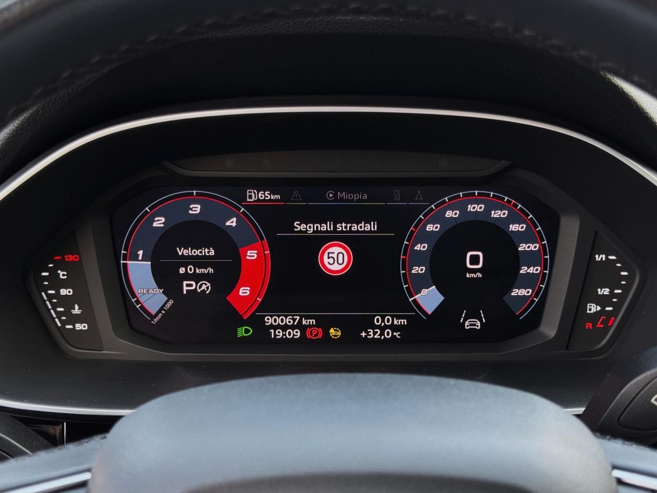 Audi Q3 40 TDI S line S tronic 200CV Quattro CAM