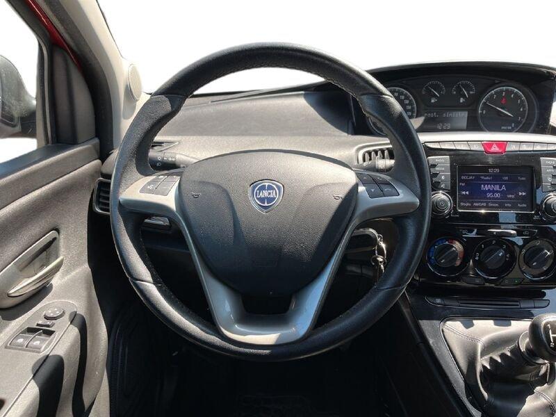 Lancia Ypsilon III 2015 1.0 hybrid Gold s&s 70cv