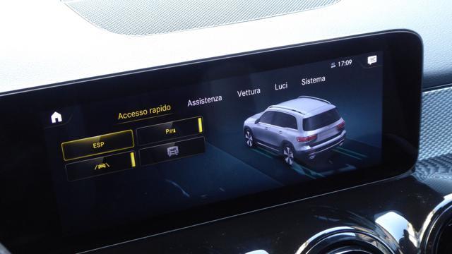 MERCEDES-BENZ GLB 200 d Automatic Sport