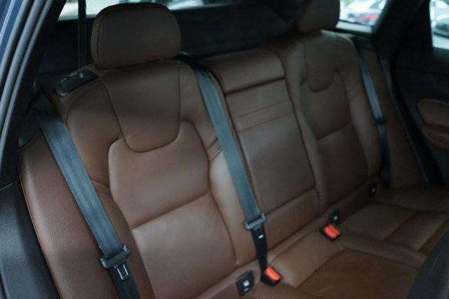 VOLVO XC60 T6 Recharge Plug-in Hybrid AWD Inscription Express