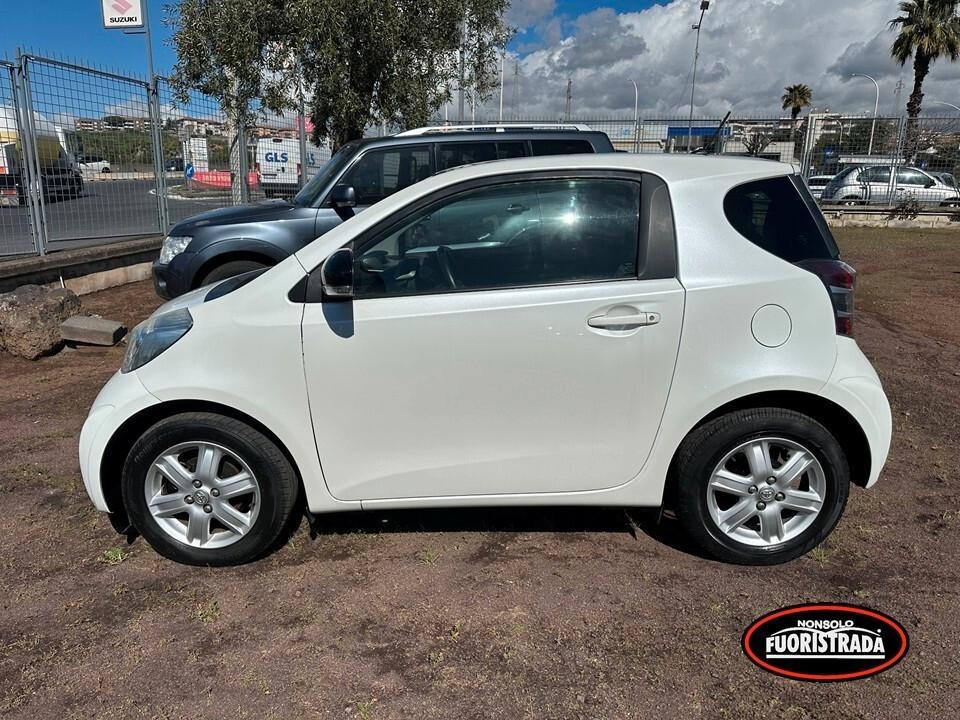 Toyota iQ 1.0 Sol Bianco perla tetto nero Lucido