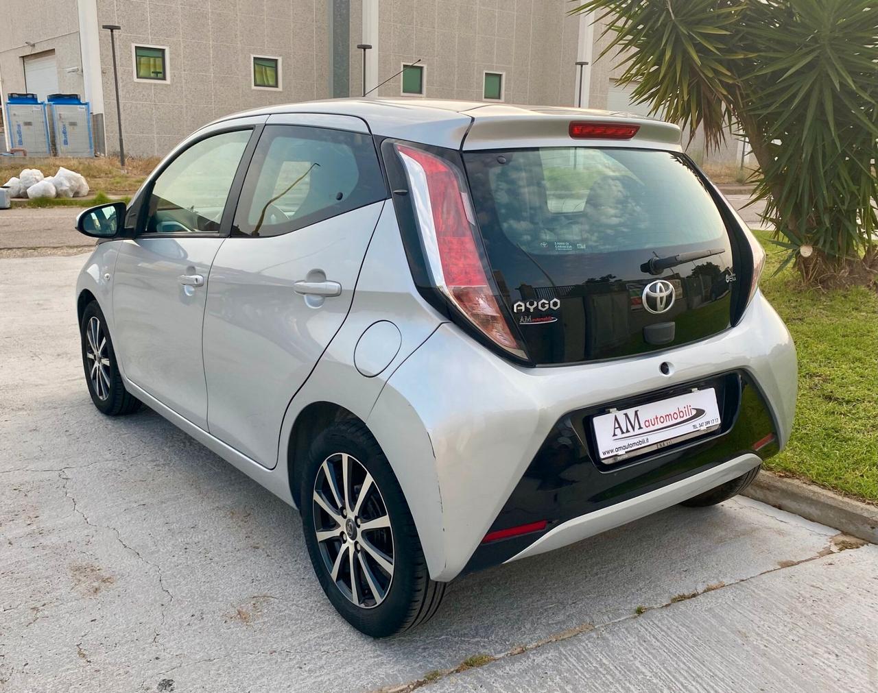 Toyota Aygo 1.0 VVT-i 69 cv. 5 porte X-Cite