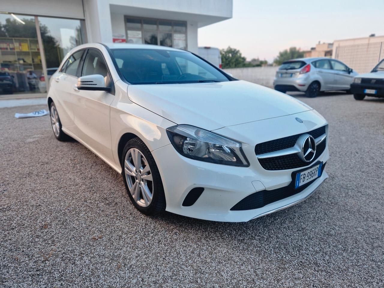 Mercedes-benz A 200 d Premium