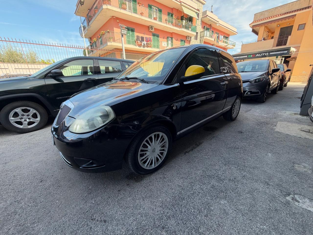 Lancia Ypsilon 1.3 MJT 75 CV Elle