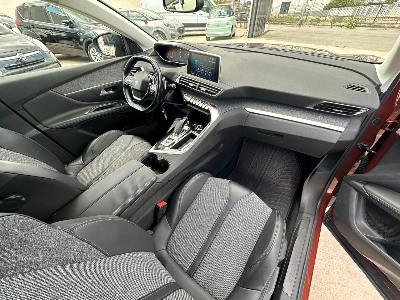 Peugeot 3008 BlueHDi 130 S&S EAT8 Allure