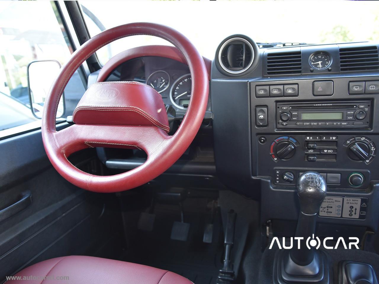 LAND ROVER Defender 110 2.2 TD4 Station Wagon