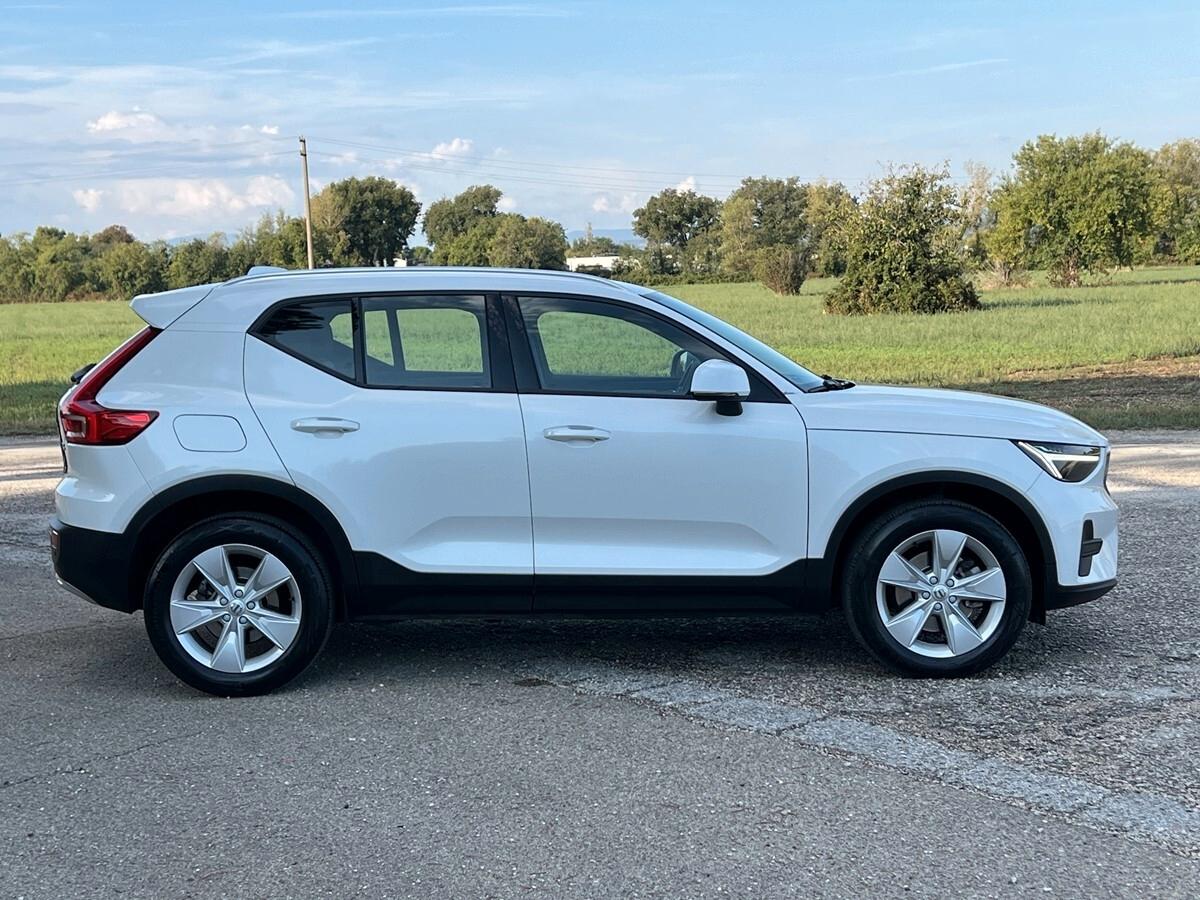 Volvo XC40 B3 automatico Core
