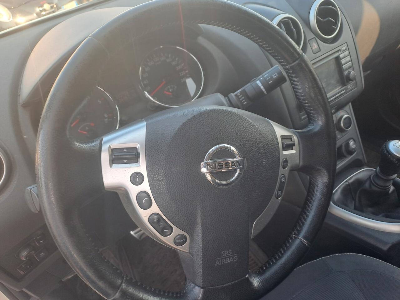 NISSAN QASHQAI +2