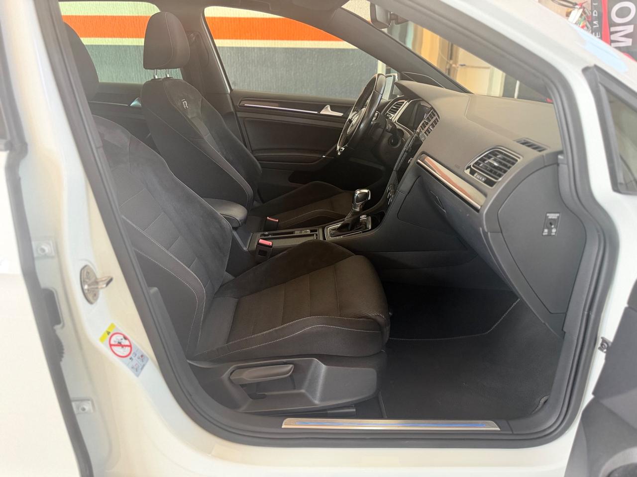 Volkswagen Golf R 2.0 TSI DSG 4MOTION 5p. BMT