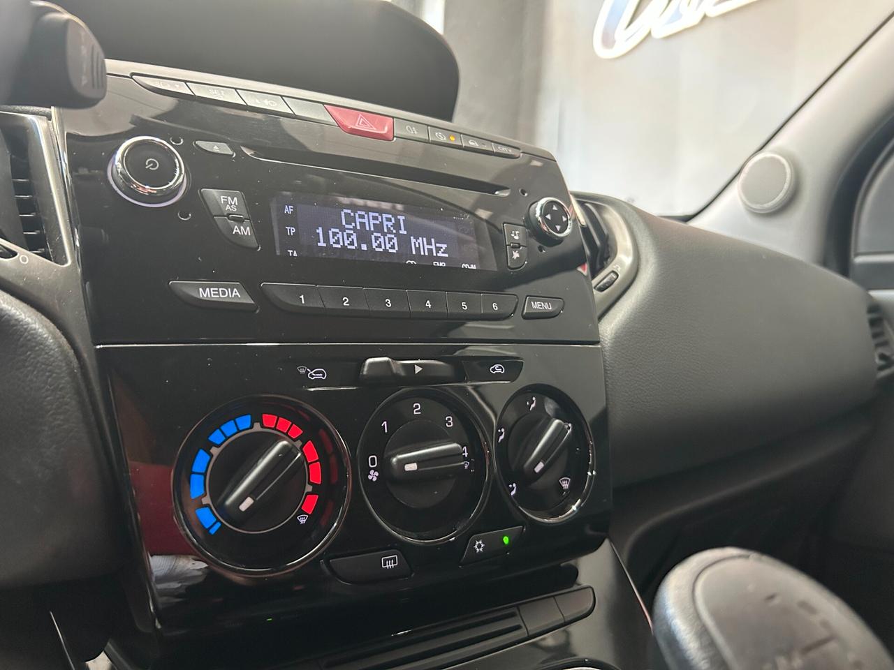 Lancia Ypsilon 0.9 Twinair 85cv DFN Automatica Gold ITALIANA