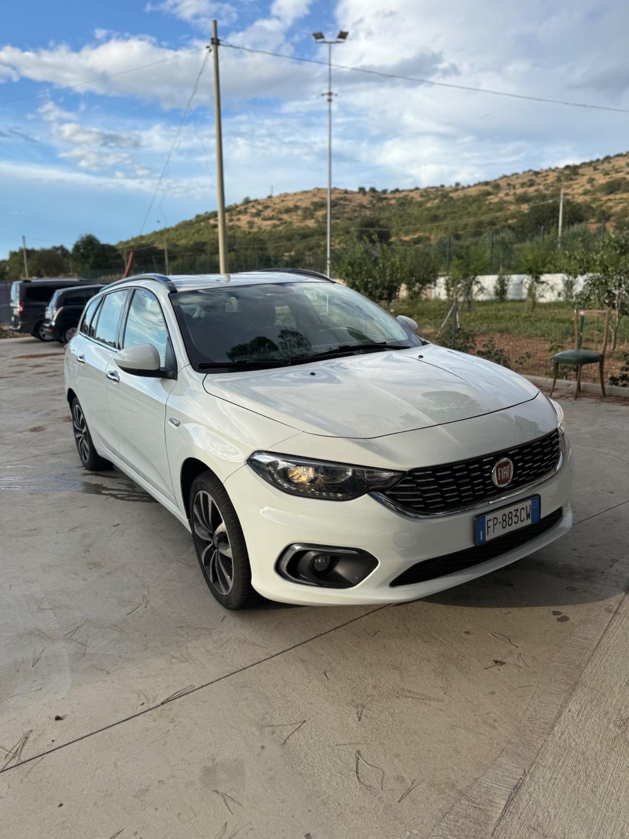 Fiat Tipo 1.6 Mjt S&S SW Lounge