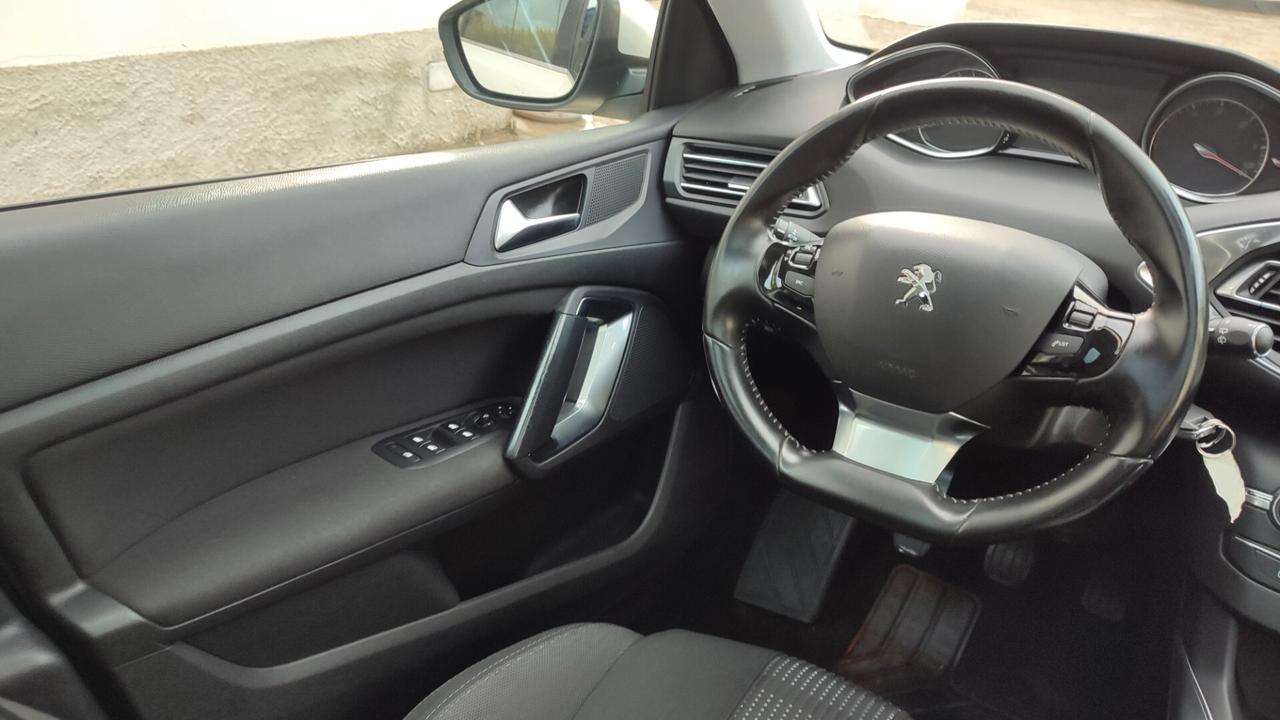 Peugeot 308 BERLINA TETTO PANORAMICO 1.6 HDI