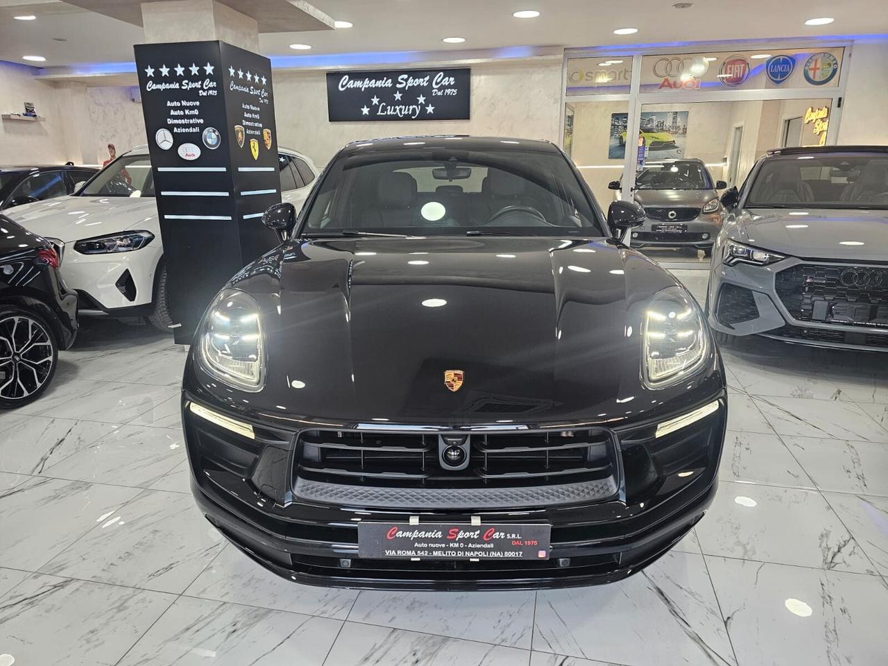 NUOVA PORSCHE MACAN TURBO 2.0 BENZINA 265CV CHRONO SPORT PACK