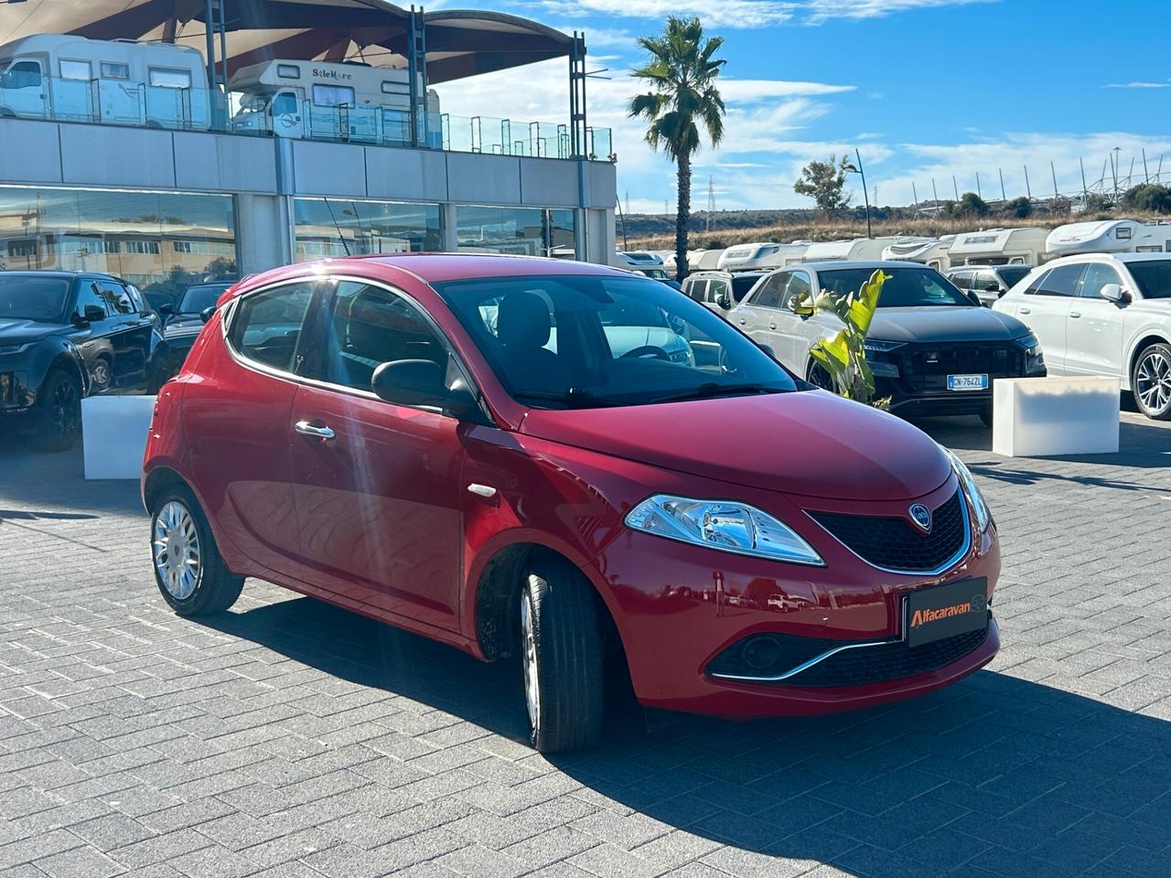 Lancia Ypsilon 1.2 Silver 69cv
