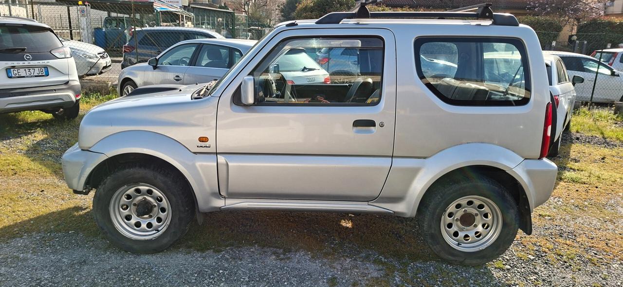 Suzuki Jimny 1.5 DDiS 4WD JLX-GANCIO TRAINO+CARRELLO