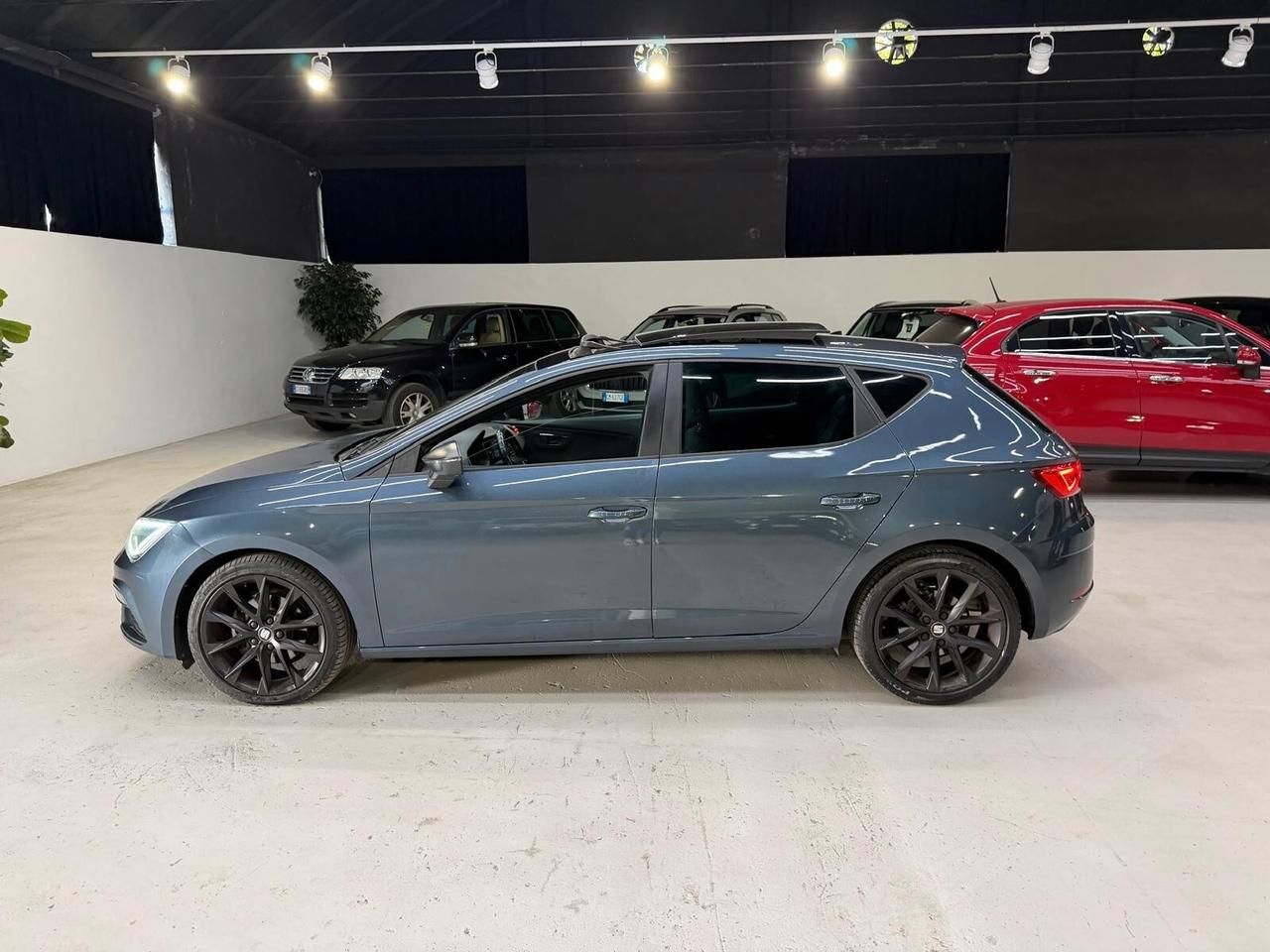 Seat Leon 2.0 TDI 150 CV DSG 5p. Black Edition