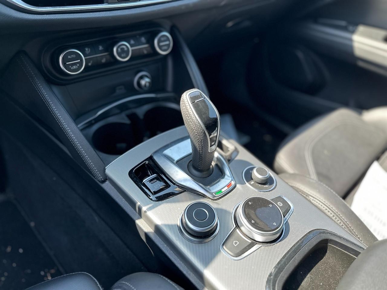 ALFA ROMEO Stelvio 2023 - Stelvio 2.2 t Veloce Q4 210cv auto