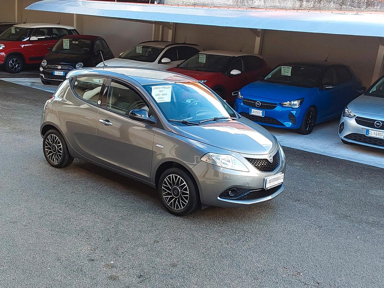 Lancia Ypsilon 1.2 69 CV GPL Ecochic Gold