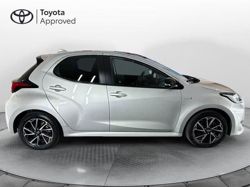 Toyota Yaris 1.5 hybrid Lounge
