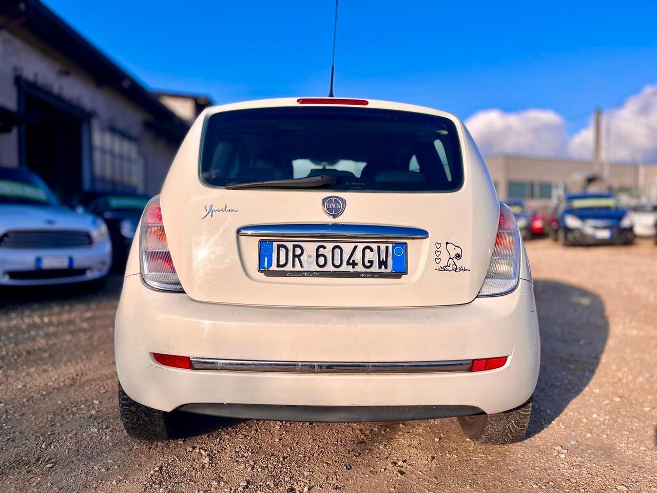 Lancia Ypsilon 1.2 Platino