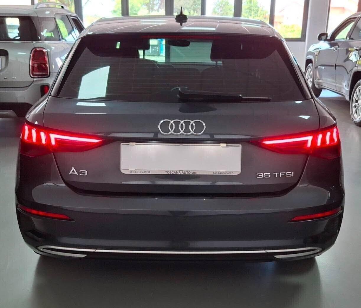 Audi A3 SPB 35 TFSI S line edition Fari full led