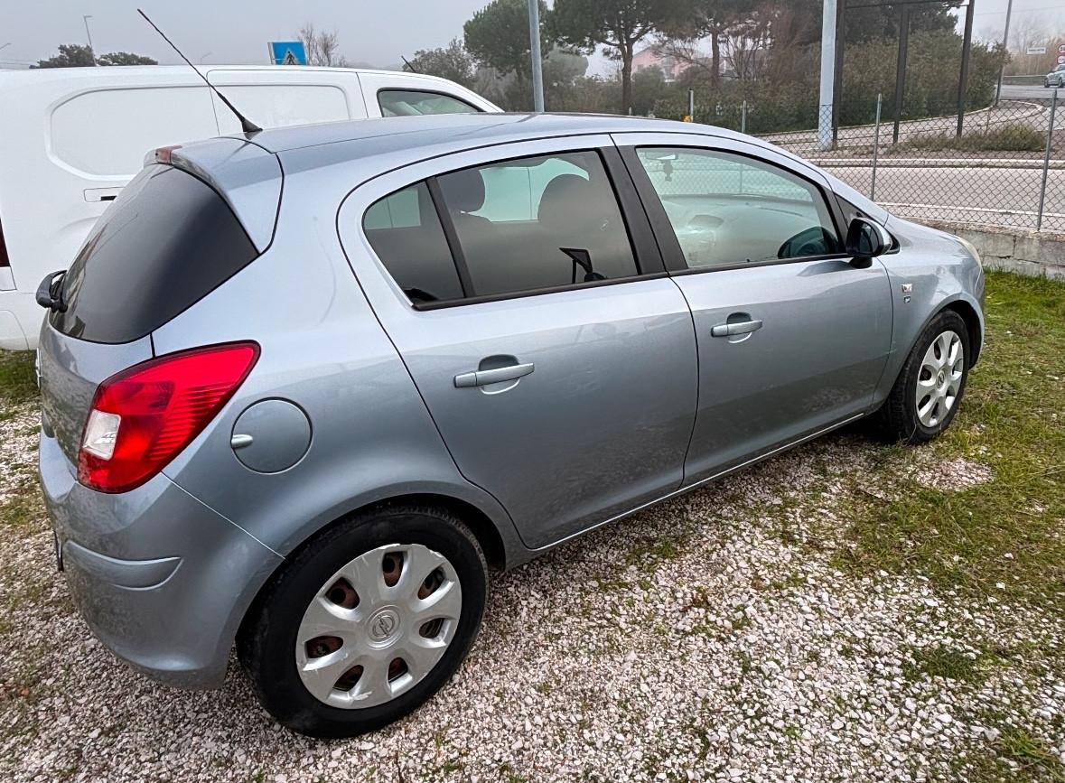 Opel Corsa 1.2 80CV 5 porte GPL-TECH Edition