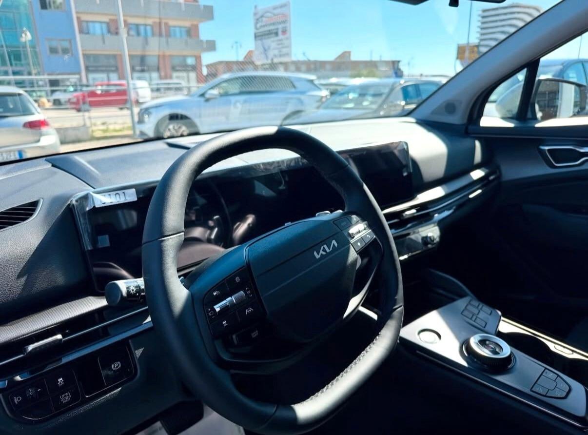 Kia Sportage 1.6 TGDi HEV AT Business