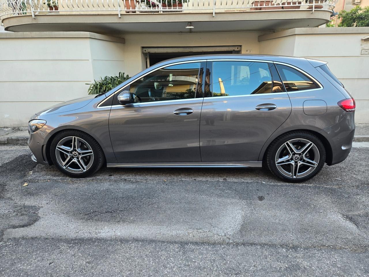 Mercedes-benz B 180 d Automatic AMG Line Premium