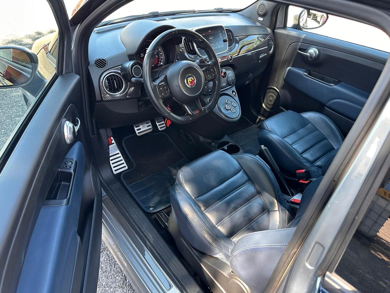 Abarth 695 1.4 Turbo T-Jet Rivale