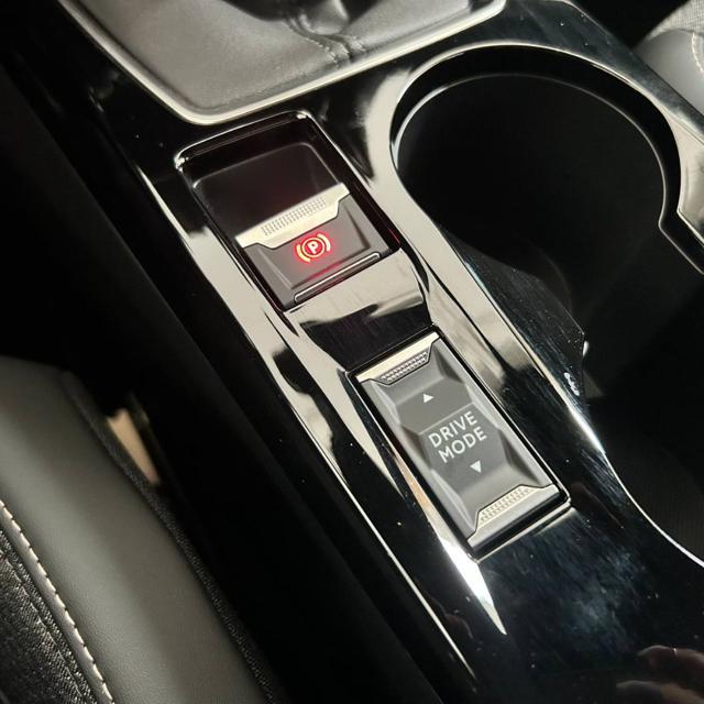 PEUGEOT 2008 PureTech 100 S&S Allure VISION PACK & DRIVE ASSIST