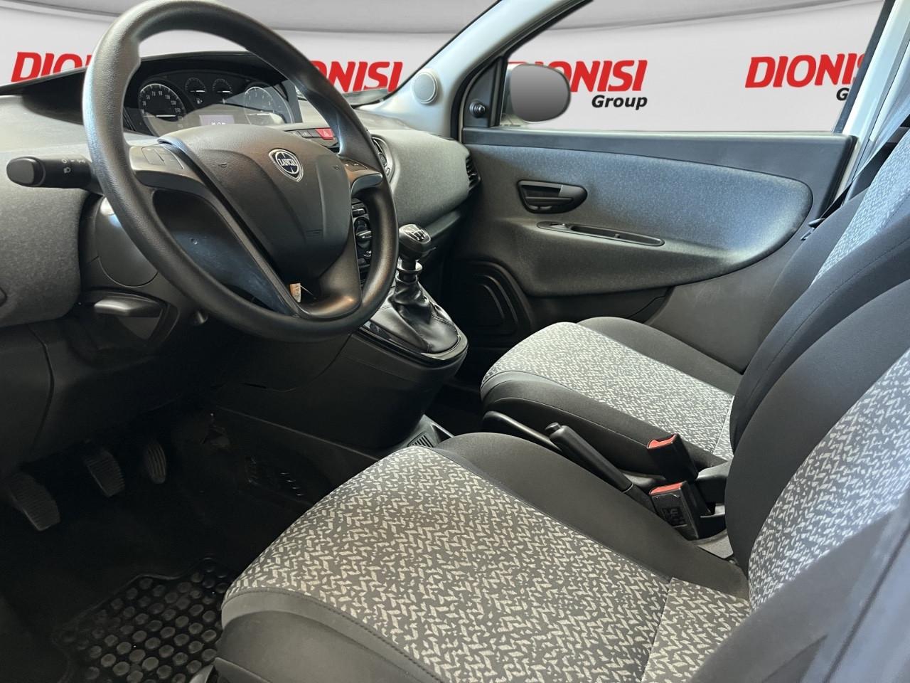 Lancia Ypsilon 1.0 70cv Firefly Hybrid S&S