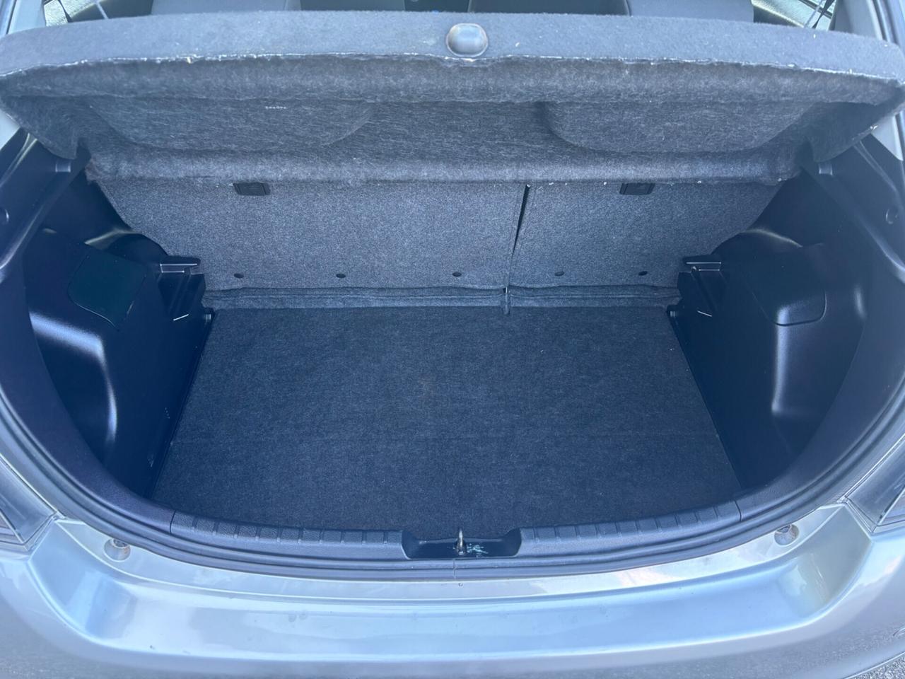 Toyota Yaris 1.5 Hybrid 5 porte Lounge