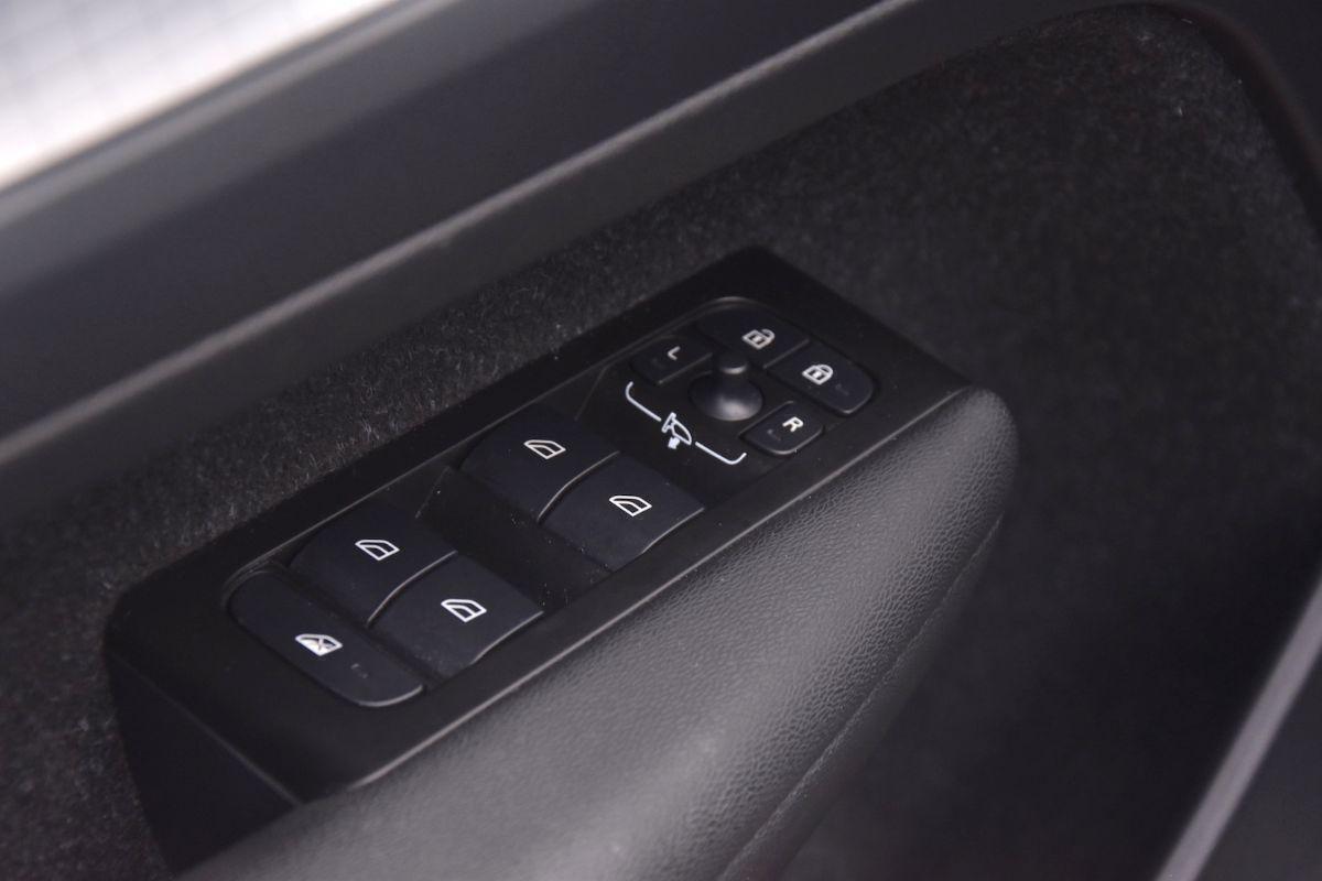 Volvo XC40 T4 Recharge Plug-in Inscription Expression