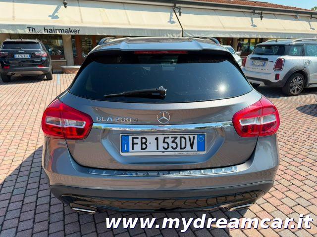 MERCEDES-BENZ GLA 200 d Automatic Sport