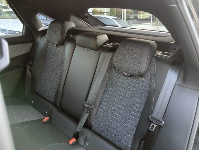 PEUGEOT 3008 Hybrid 145 e-DCS6 Allure con Navi Pack e Cam 360°