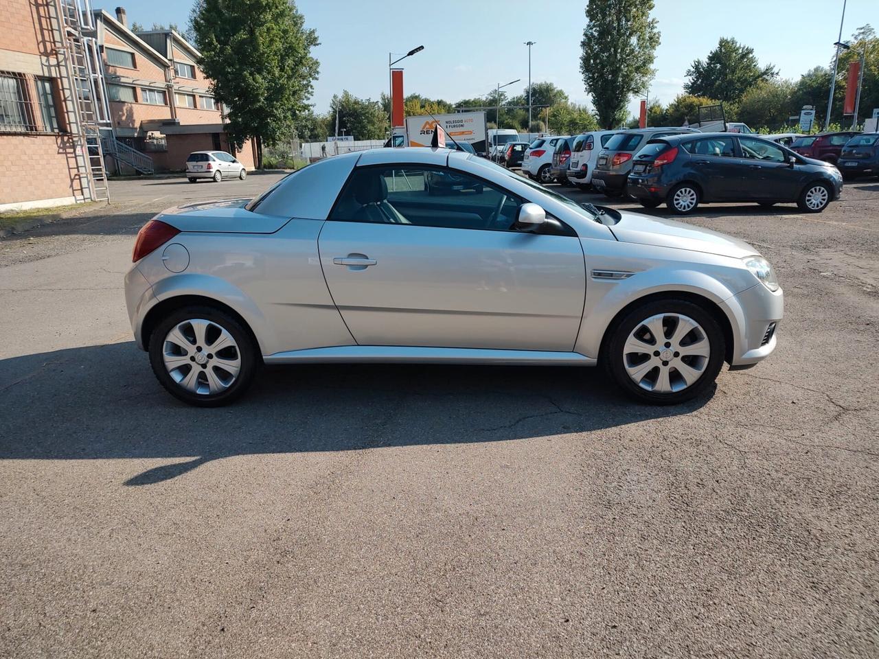 Opel Tigra TwinTop 1.4 16V Sport, GARANZIA L.12 MESI, OK NEOPATENTATI