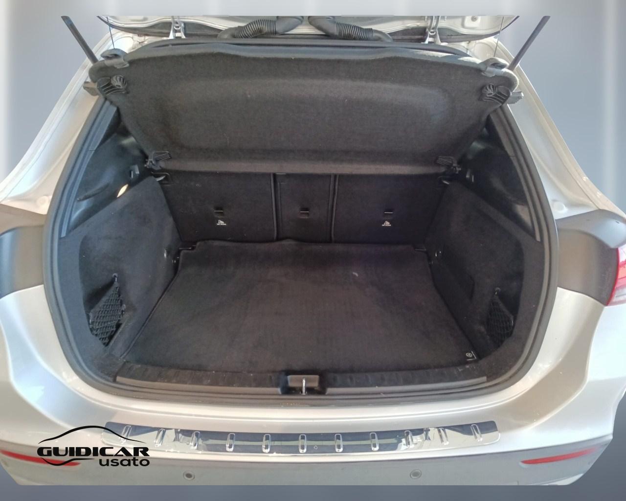 Mercedes-Benz GLA-H247 2020 - GLA 180 d Premium auto