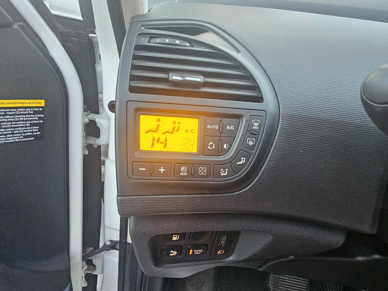 Citroen C4 Picasso 1.6 HDi 112CV..Automatica.2013
