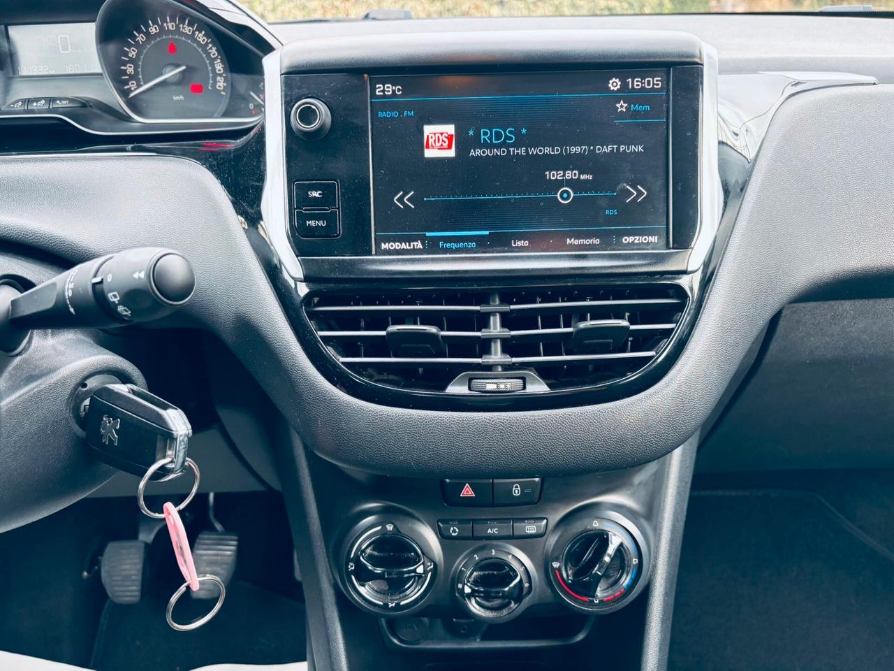Peugeot 208 BlueHDi 75 5 porte Allure