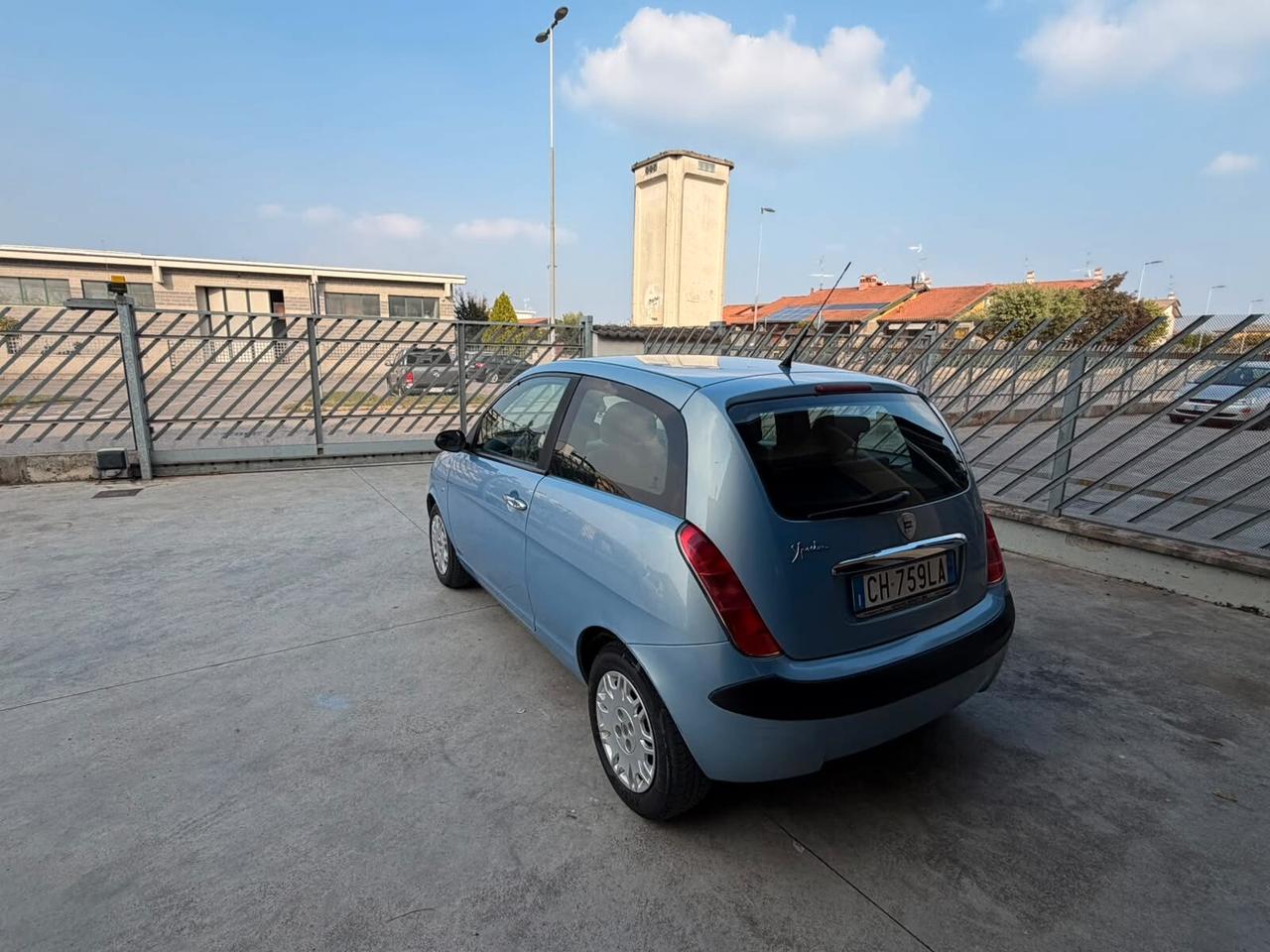 Lancia Ypsilon 1.2 16V Platino