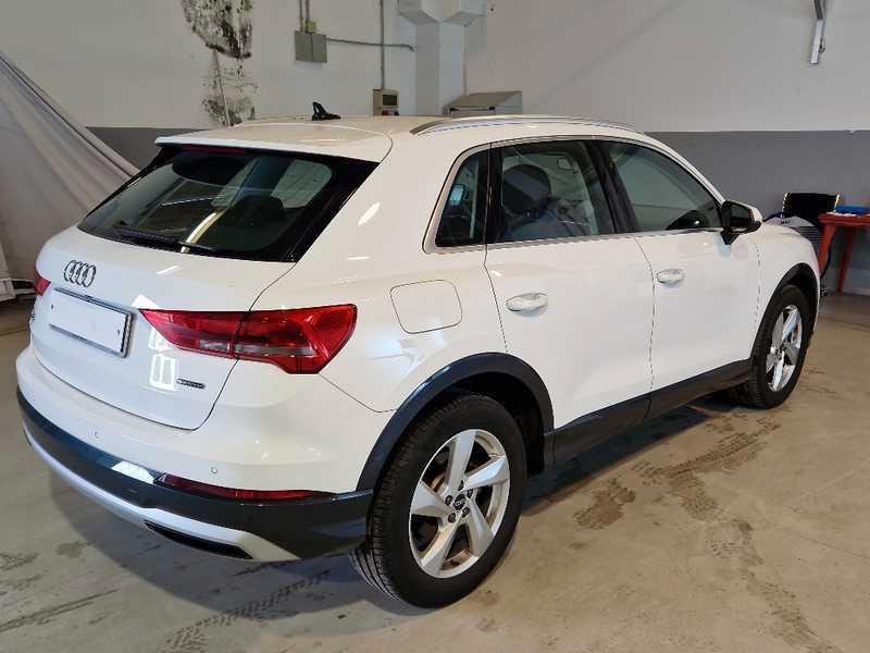 AUDI Q3 35 TDI quattro S tronic Business Advanced