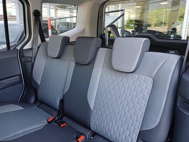 FORD Tourneo Courier 1.0 EcoBoost Titanium