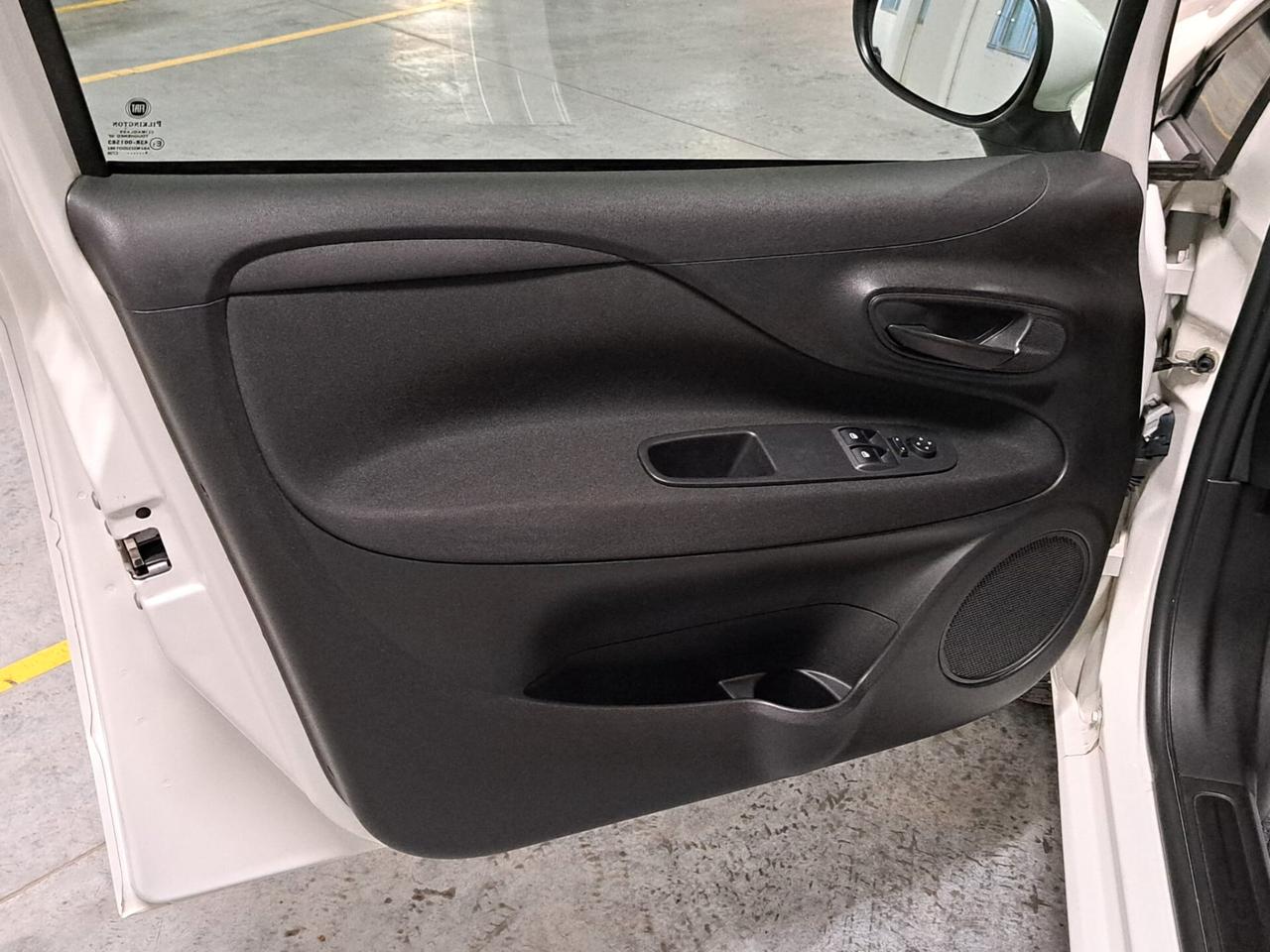 Fiat Punto 1.3 16V M-jet Easy 5 P. N1 Autocarro 4 Posti