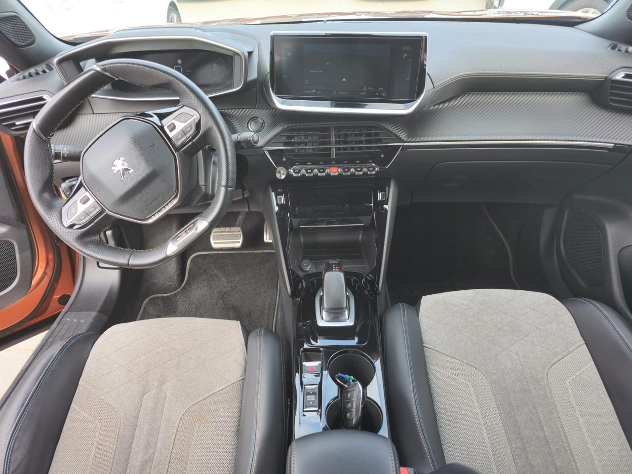 Peugeot 2008 motore ELETTRICO 136 CV GT Pack - PARI AL NUOVO -