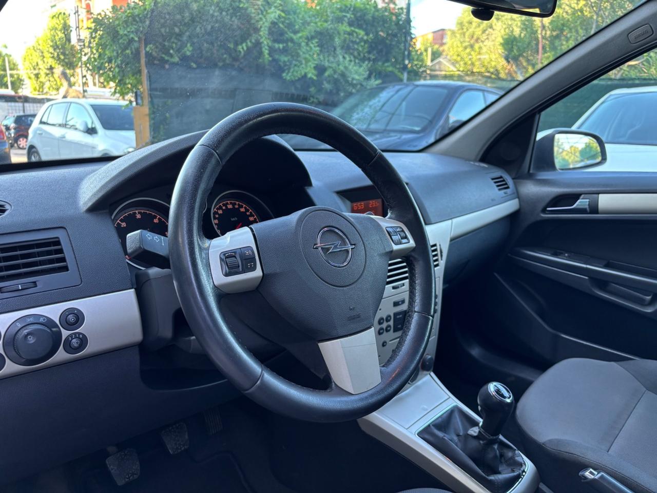 Opel Astra 1.7 CDTI 125CV Cosmo SW OK NEOPATENTATI