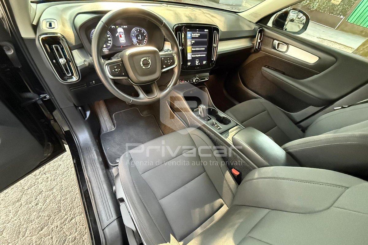 VOLVO XC40 T3 Geartronic Momentum Pro