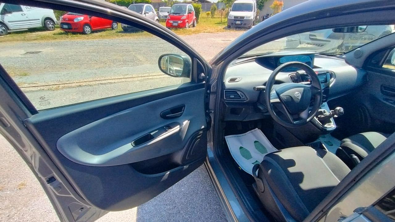 Lancia Ypsilon 1.2 69 CV 5 Porte GPL Euro6