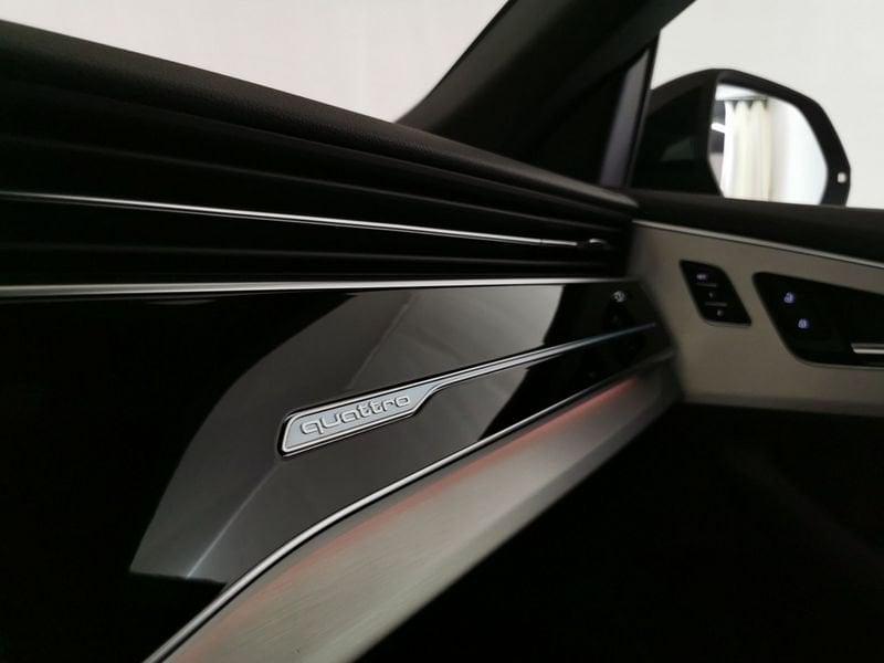 Audi Q8 45 3.0 tdi mhev Sport quattro tiptronic
