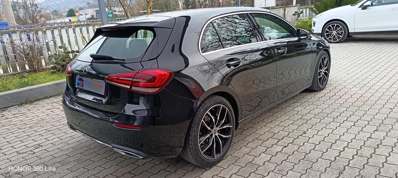 MERCEDES CLASSE A 180 d Sport Extra auto